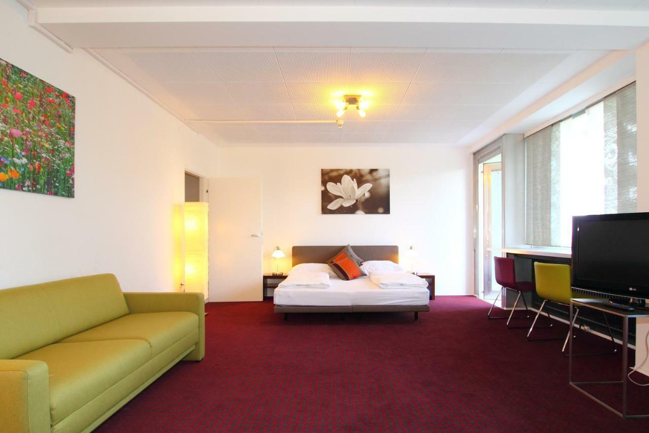 College Garden Hotel バート・フェスラウ エクステリア 写真